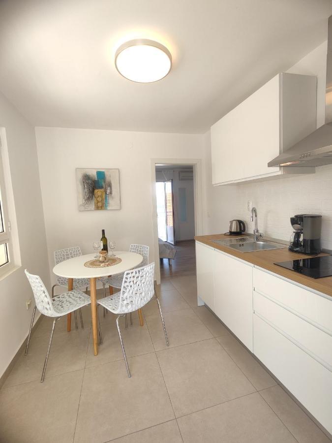 Jelsa Blue Sea View Apartment Bagian luar foto