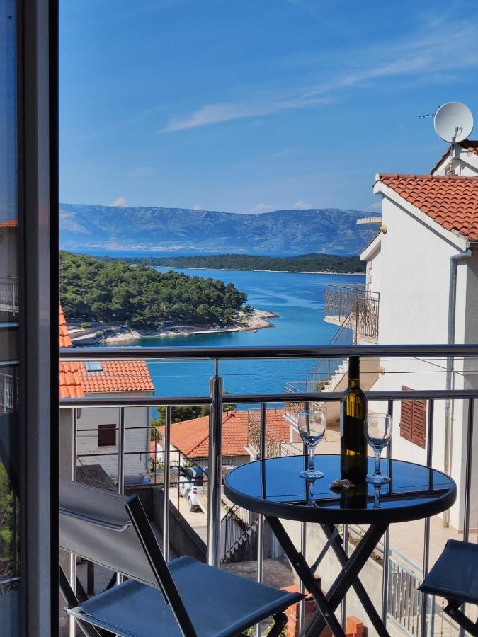 Jelsa Blue Sea View Apartment Bagian luar foto
